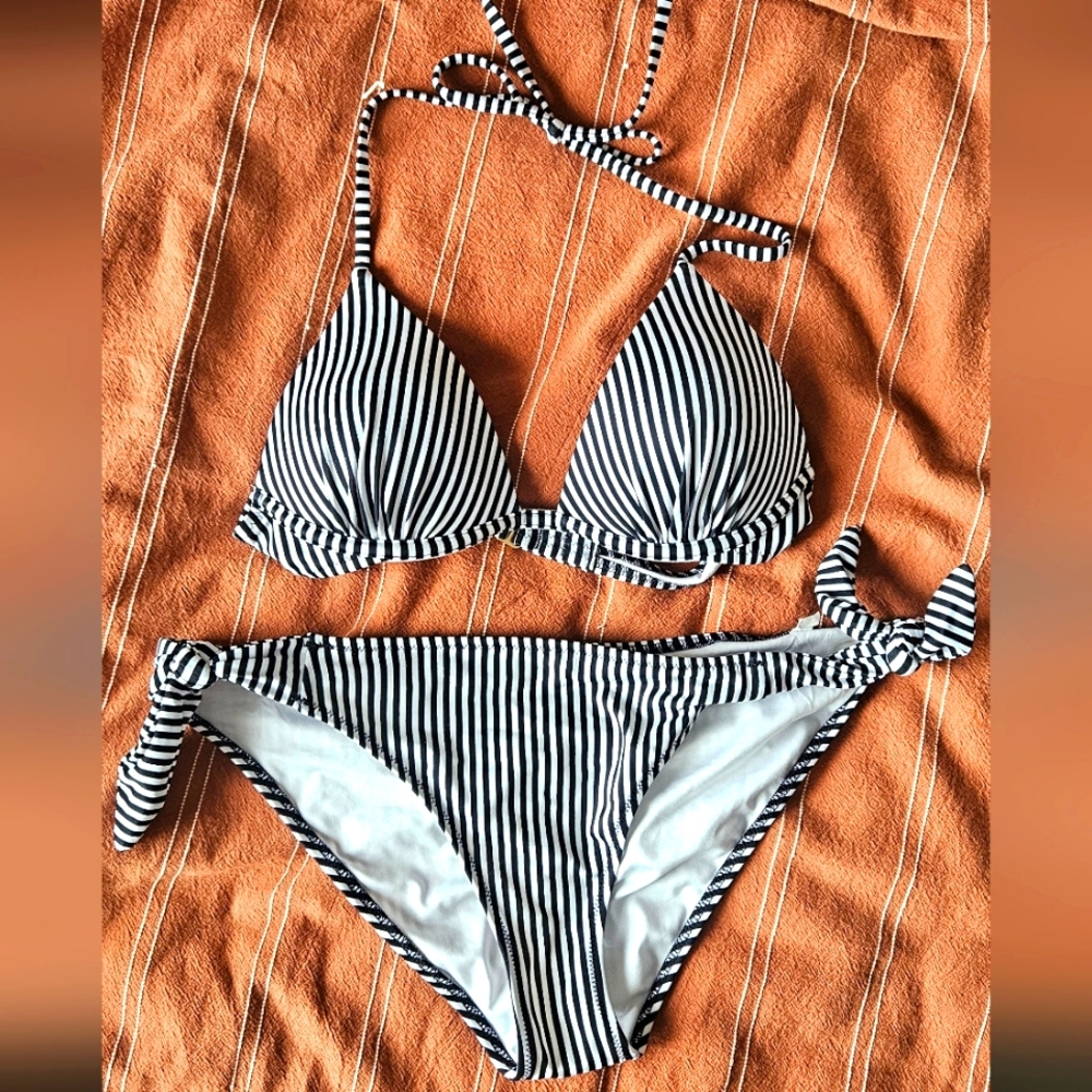 Shade and Shore Black and White Stripe Tie Bikini Medium